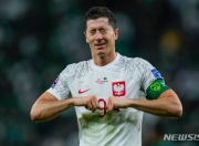 雷速直播-关于莱万多夫斯基在德国队比赛中精彩发挥，战术调整引发热议！的信息