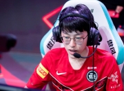 雷速直播-Scout回归赛场，战术调整首场状态亮眼，雄鹿观众沸腾！的简单介绍