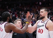 雷速体育-关于哈登爆冷击败塞尔维亚队，比分优势明显引爆全场！的信息