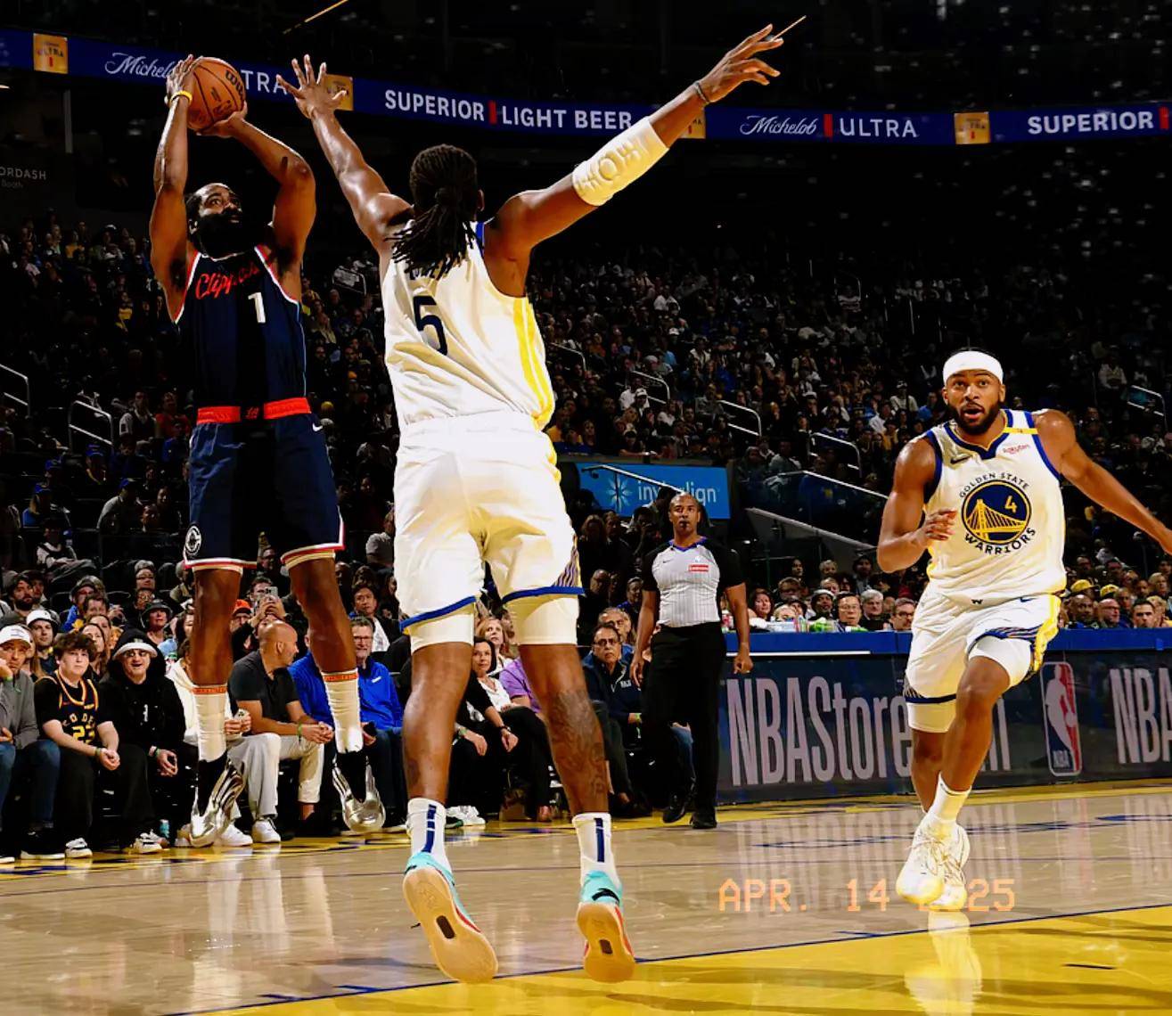 包含托特纳姆迎NBA季后赛关键赛，冲刺阶段火线驰援，引发热议，心理建设被强调的词条